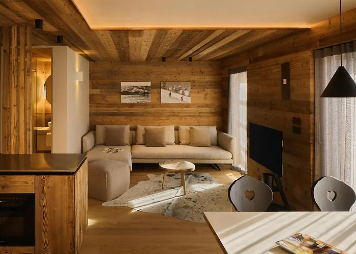 Les Pares Hideaway Apartments